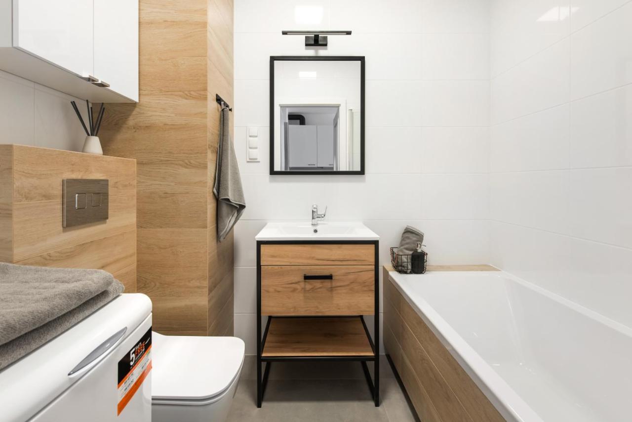 Superapart Stalowa 39 Modern Unit With Kitchen & Wifi Varsovie Extérieur photo